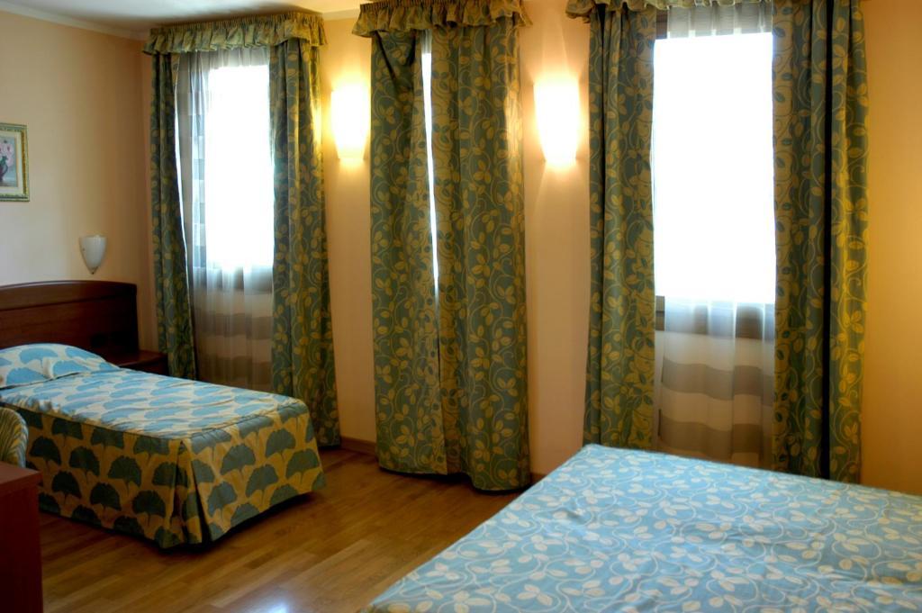 Hotel San Paolo กัมโปซัมปิเอโร ภายนอก รูปภาพ